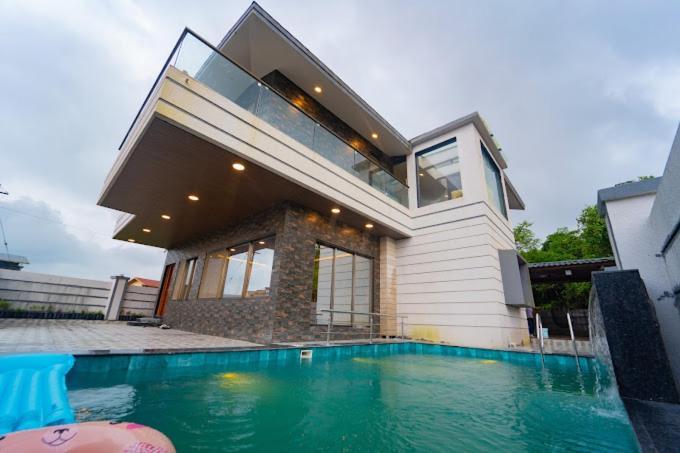 Willa Cabana Luxury Palace Lonavla Zewnętrze zdjęcie